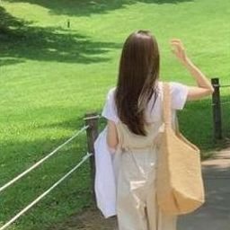 Uivuvoot0706's profile picture. 