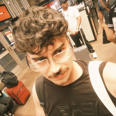 leodegab's profile picture. ele/dele