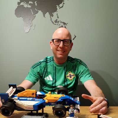 Hendriks_doet's profile picture. CS-medewerker VTS Boxmeer, Voetbalromanticus, muziekliefhebber, FC Volendam-supporter, secretaris vv De Zwaluw, blogger, raad van 11 cv de Leemknejers Oeffelt