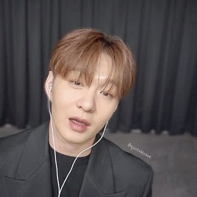 QuotableBae's profile picture. (멀리사는) zz6친 🎵 572 🎶 멜로디