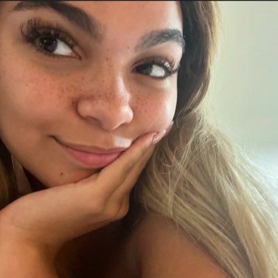 esteemaeezz's profile picture. No rush, just hoping to meet the right soul at the right time 🌹”