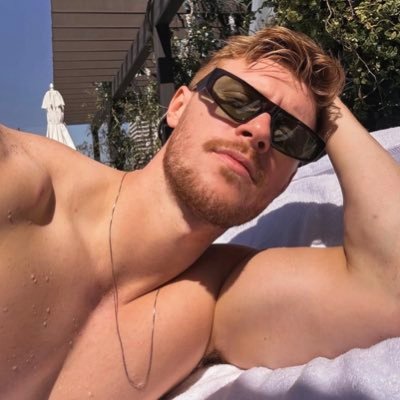 goonerbro04's profile picture. 