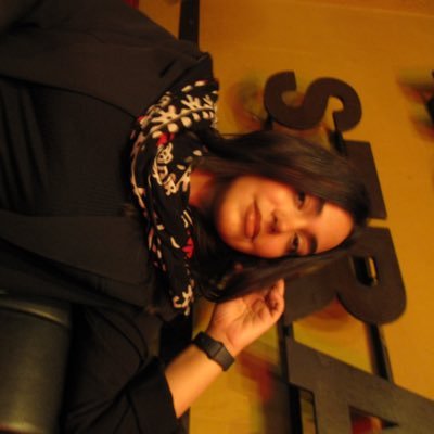 __zeyka__'s profile picture. -illumination 𓂀                                                               tums