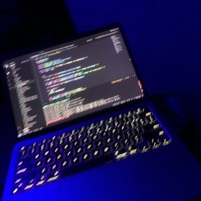 OceeDev's profile picture. Follow and look closely😎