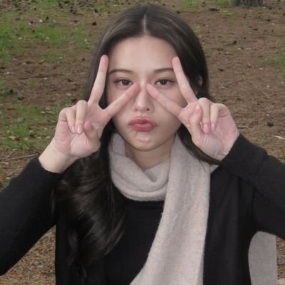 lingormyuri's profile picture.