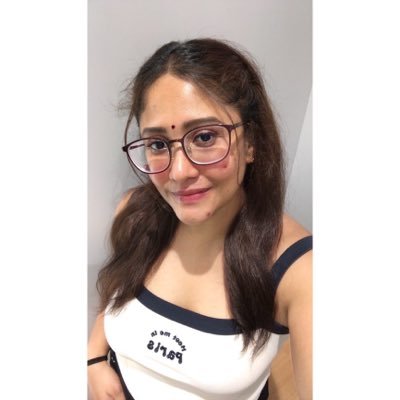 anuuu10__'s profile picture. 𝘪 𝘢𝘮 𝘥𝘦𝘢𝘧 𝘢𝘯𝘥 𝘮𝘶𝘵𝘦. 𝘵𝘢𝘮𝘪𝘭 தமிழ். 𝘮𝘢𝘭𝘢𝘺𝘴𝘪𝘢. ⏾ ⟡.˚ ☀︎ ɪ ʟᴏᴠᴇ ʙᴇᴀᴜᴛɪꜰᴜʟ ᴛʜɪɴɢꜱ ۶ৎ ⋆˚ ❀
