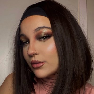 _h0ransvoice's profile picture. una tia chulisima q no puede dejar de ser fan 💋 0604 • 2409