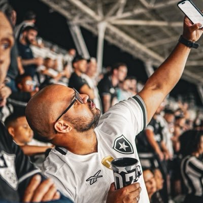 sntgjao's profile picture. Botafoguense para um senhor caralho e rondoniense por temporada  @botafogo