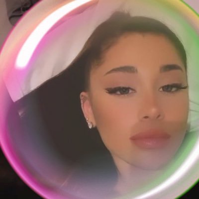 arianaspov_13's profile picture. taylor, ariana, blackpink fan account