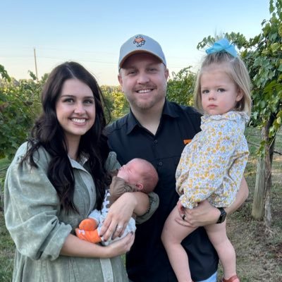 kerluvtaylor's profile picture. vol fan | mama | wifey to @jt_1823 🤍