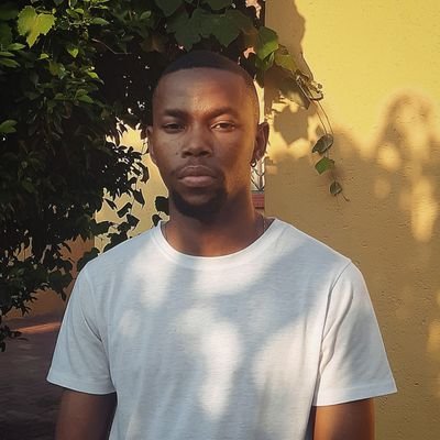 Kgoele_David's profile picture. the gorgeous day is a sad boy's love affair. (illustrator/ graphic designer).
https://t.co/g3pjttpIBJ