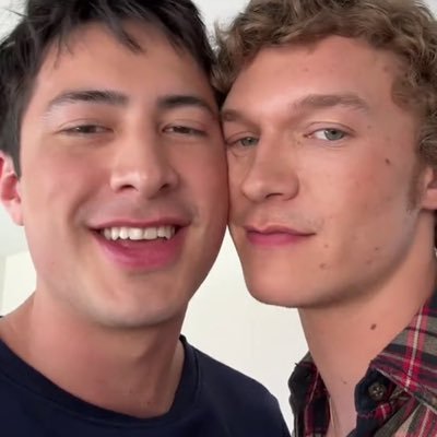 softhollanov's profile picture. „everything we do is a bad idea. come over.“