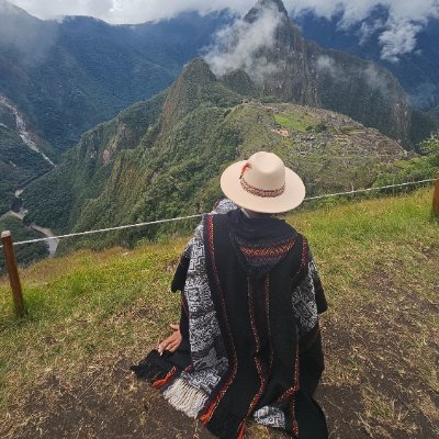 DengoRengo's profile picture. Just a fullstack dev that loves AI, the cloud, and Midwest emo.
Currently building https://t.co/ceK3fiM44Q to make car maintenance painless