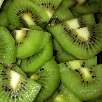 __straylove's profile picture. 