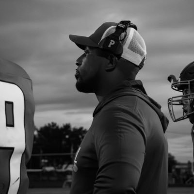 CoachCooke16QB's profile picture. 🏈#QBCoach @JacquezGreen #RWTW #GODFAMILYFOOTBALL #iAmiCan🇦🇸 🇺🇸 🇼🇸✊🏾🙏🏾 @Marianhssports