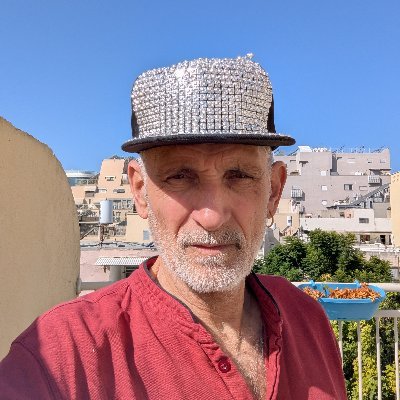 SharnoLivne's profile picture. ♥️ אני עוזר לנשים להיות בציר הכוח מול גברים ולהשיג את האהבה שהן רוצות ושמגיעה להן.
👇 לליווי אישי, קורסים, הדרכות וזומים כנסו כאן