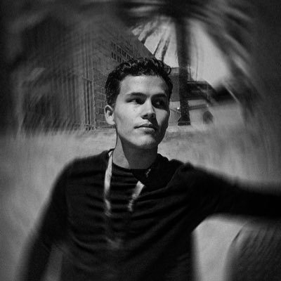 ConEduardoo's profile picture. Freelance Motion Designer