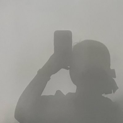 bchcakaca's profile picture. spamming my photos here 💅🏻