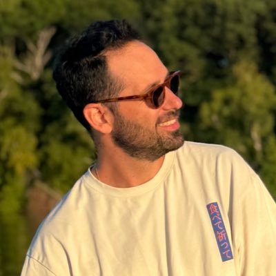 tomer_go's profile picture. heaven knows I’m miserable now