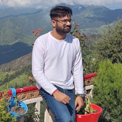 sarvesh_bajaj's profile picture. An engineer.