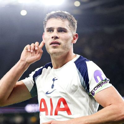 Adithya110405's profile picture. whatever happens, happens.