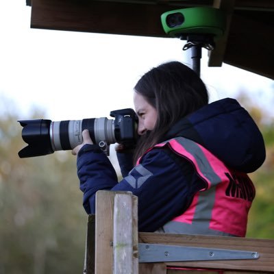 bethchapmanx_'s profile picture. Sussex football girl with a camera | nonleague_underdogs on instagram 📸