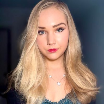 SeibtNaomi's profile picture. I don’t want you to panic. I want you to think. https://t.co/Yv0fCbGlsI
