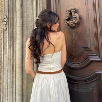 UlianaE300's profile picture. Rational investment, refined life.