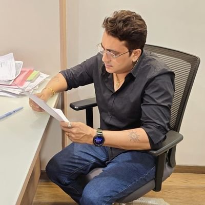 DVD5588's profile picture. I Maintain Both Relationships And Friendship With My Heart, Not With My Mind, Soo I  Request Those People Stay Away From Me.., Thank You