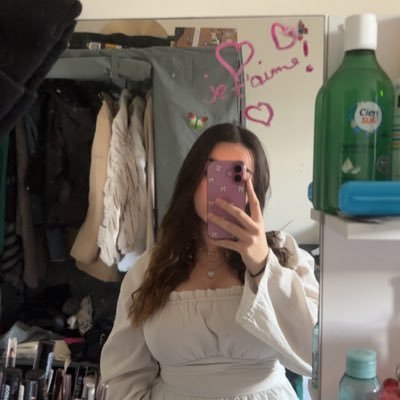 zShaliaa's profile picture. Elle aime les balades et les choses simples