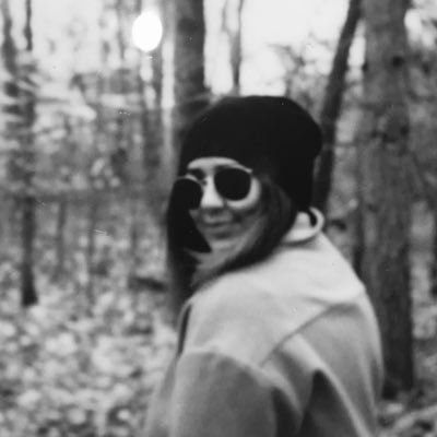 Melanie_Cohen's profile picture. I’m not AI generated, I’m just an Aquarius