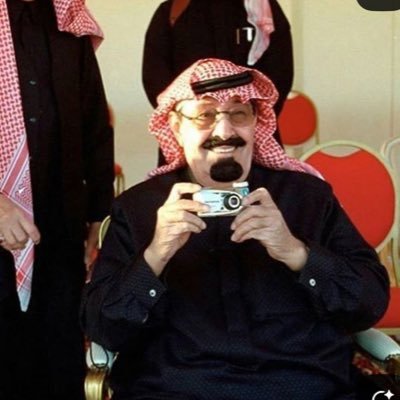 _emkf1's profile picture. قانونية تسعى إلى العدالة | معلّقة صوتية في مكانٍ ما🎙️| عضو لدى @HRCSaudi و @LAW_DARB | أعيش بين القانون والحياة | ﴿ وقُل رَبي زدنِي عِلمًا ﴾