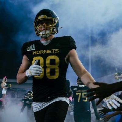 BearTenney's profile picture. C/O 2029 Tight End @sachornetsfb 6”6 240. 4.61 LASER 40 time dash