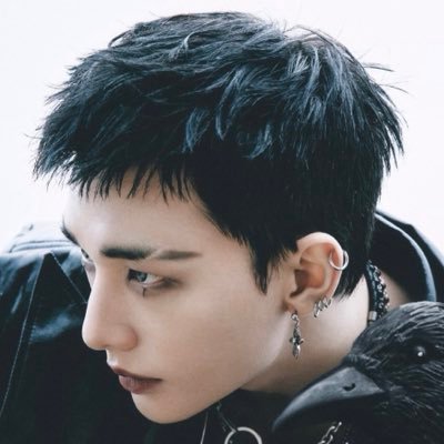 mimiluvlol's profile picture. mimi || she/her || 26 || occasionally post/repost NSFVV so MINORS PLS DNI || CENSOR NAMES || dedicated ao3 reader 😭 || possibly might write in the near future?