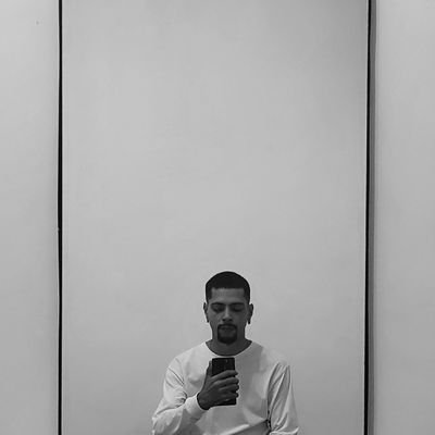 EXCLAMEI's profile picture. em primeiro lugar eu gosto de inovar e também quebrar tabus