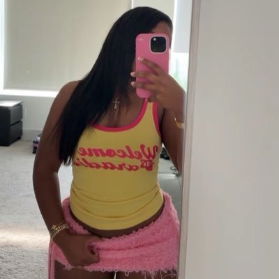 tinaburnaaa's profile picture. miss.never at home🌴African babe tó lẹ́wà🫦