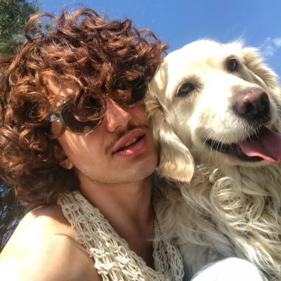 rad_izad's profile picture. 🍒 ٫