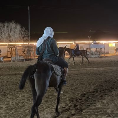 samzy_r23's profile picture. …