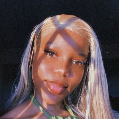 uJobee's profile picture. uJobe yena yedwa.