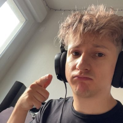 benj_pv49's profile picture. stream Liar : https://t.co/AypFLXSl9l