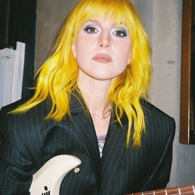 stormsisobel's profile picture. I tweet about anything. she/her. bi