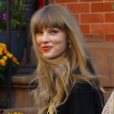 sevsxxstar's profile picture. “ the altar is my hips ⟢” ﹒⌗﹒🦇﹒౨ৎ˚₊‧ they/it percy jackson variant ☆