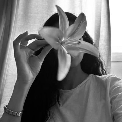 _11ji's profile picture. ويبقى اللهُ حين لا يبقى أحد .