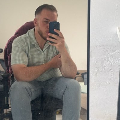 Thedaav_'s profile picture. 