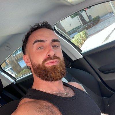 AndresCroux's profile picture. ♥️