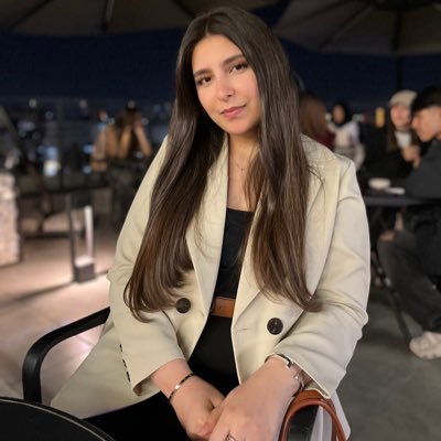 SadafBibak's profile picture. و صبر انتخاب نیست،اجبار است؛