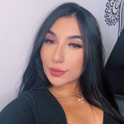 realganjagrl's profile picture. ♐️ Sou filha do príncipe dos exércitos, aquele que do céu estremeceu o inferno.