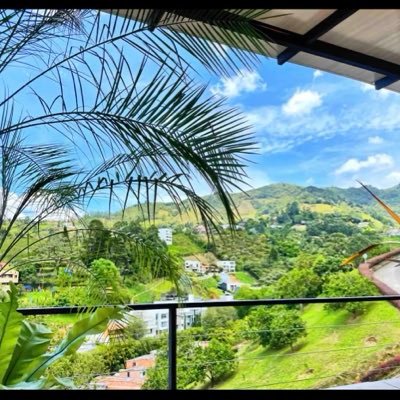 Johngbest's profile picture. 