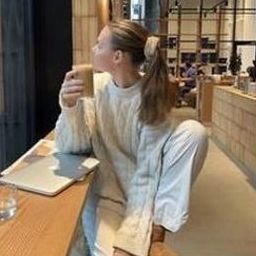 Floreaxeec4168's profile picture. 