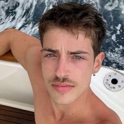 @theholydemi